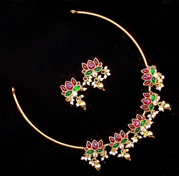 Lotus Hasli Necklace with Earrings