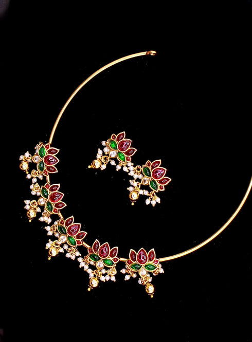 Lotus Hasli Necklace with Earrings