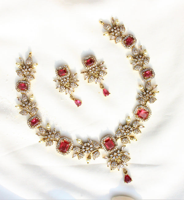 Gulzar-E-Nageen" Red Green Ganga Jamna Style Necklace