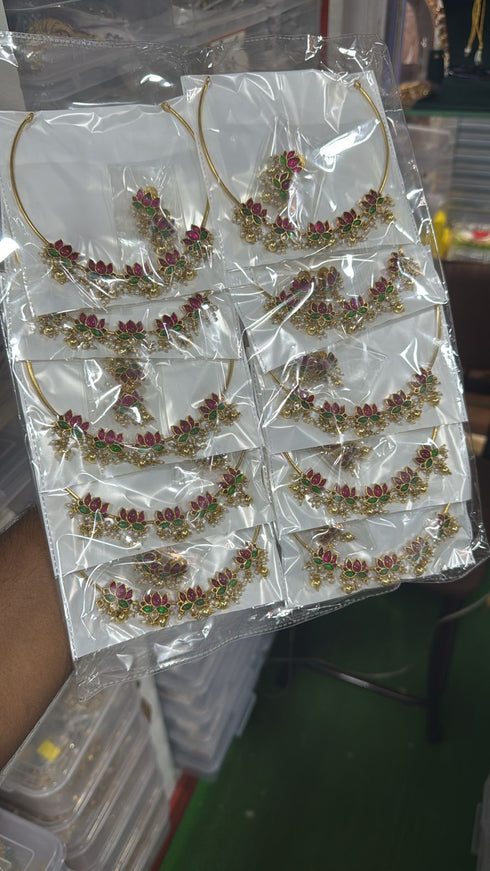 Lotus Hasli Necklace with Earrings