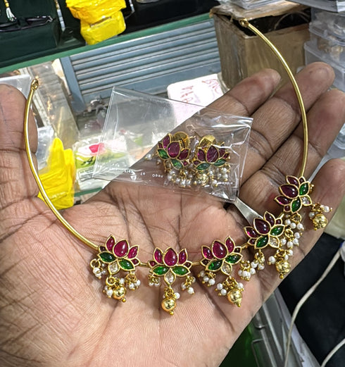 Lotus Hasli Necklace with Earrings