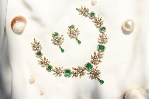 Gulzar-E-Nageen" Green Ganga Jamna Style Necklace