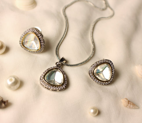 Kundan pendat set