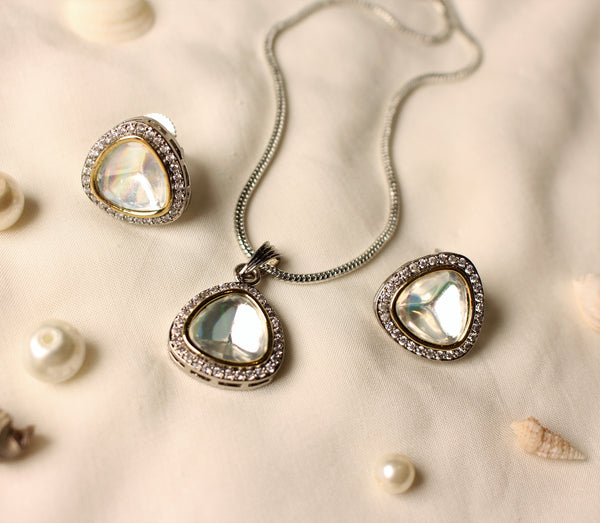 Kundan pendat set