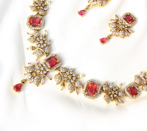 Gulzar-E-Nageen" Red Green Ganga Jamna Style Necklace