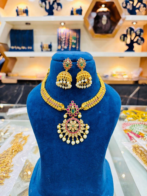 Traditional set