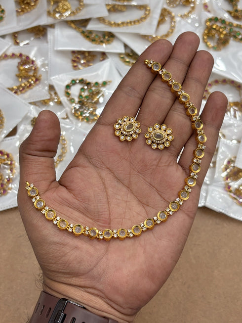 Mossinate Kundan necklace